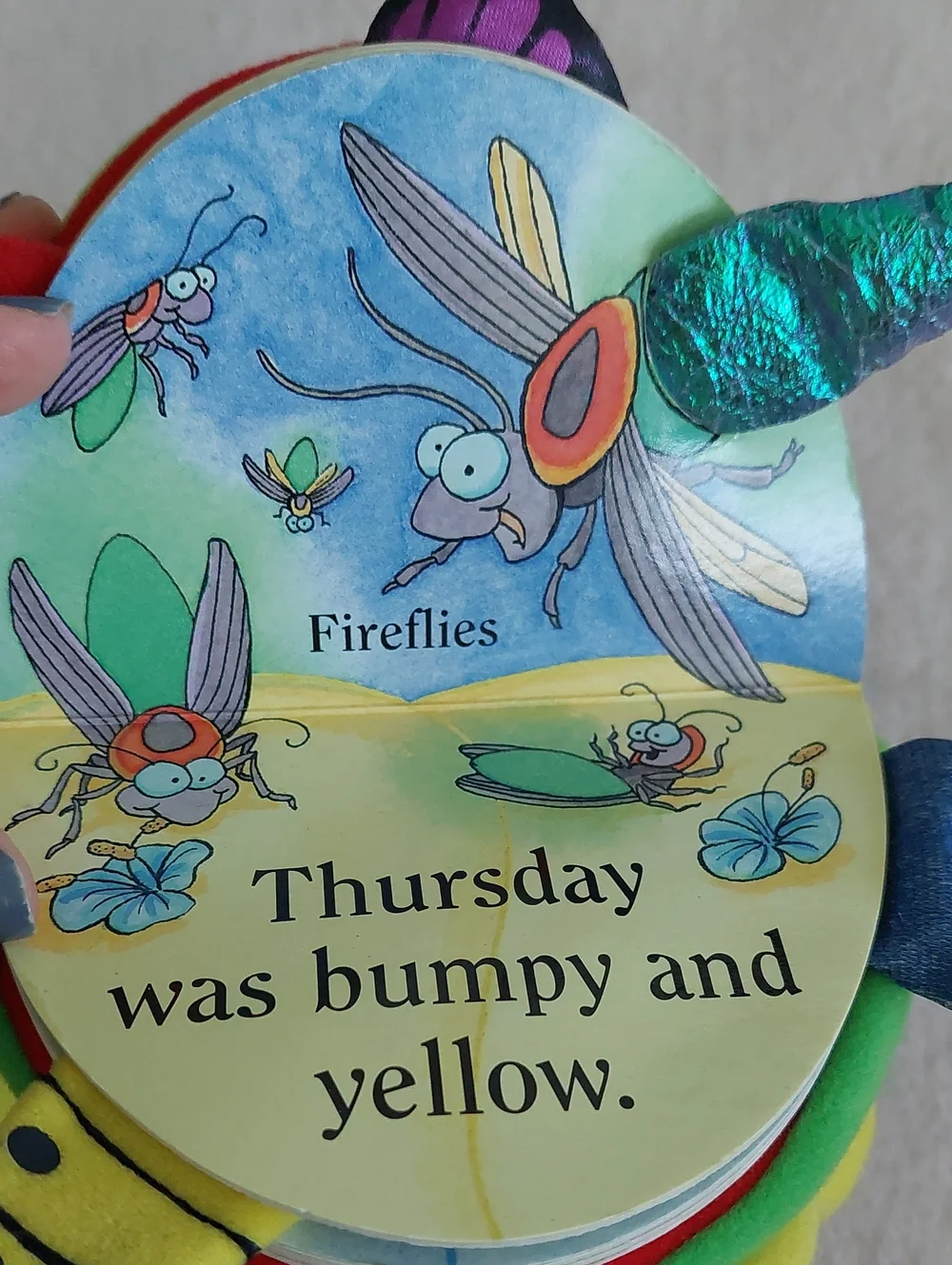 MONDAY the BULLFROG: A Huggable Puppet Book About the Days of the Week NWOT